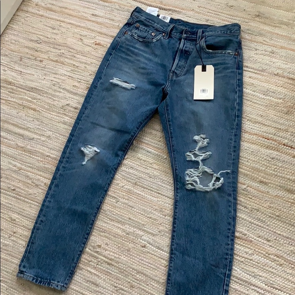 NWT Levi’s 501 Skinny Jeans. Size 28 x 28